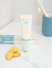 Carica l'immagine nel visualizzatore di Gallery, DENTIFRICIO PROTETTIVO ZENZERO & LIMONE | COD. AQUCS2072056 | 75 ml